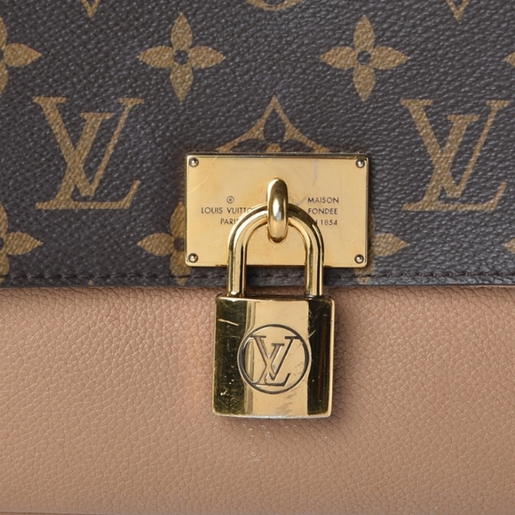 Louis Vuitton - Picture 2 of 6